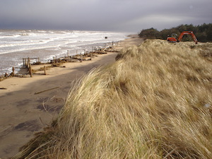 Beach Dewatering Scheme at HntS - photo Geoff Needham