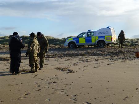 Bomb disposal team on Holme-next-the-Sea beach - Photo Tony Foster