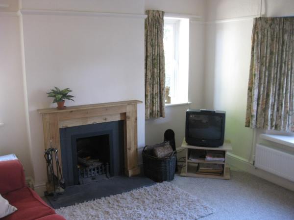 Emily Cottage - Living Room