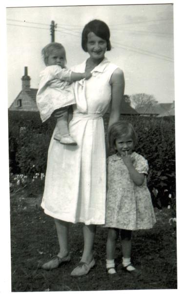 Cynthia, Alice E. (Aves) & (Monica) Jean Bateson taken about 1935, Holme-next-the-Sea Norfolk